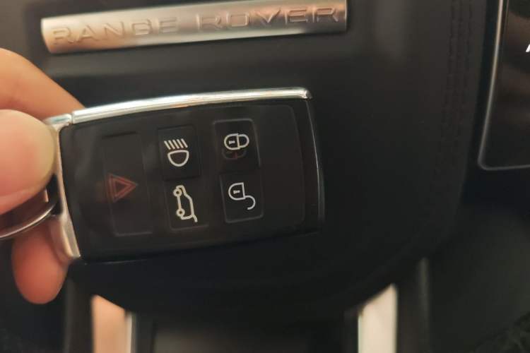 Used Land Rover Range Sport 2018 3.0 SC V6 HSE DYNAMIC Vehicle Key