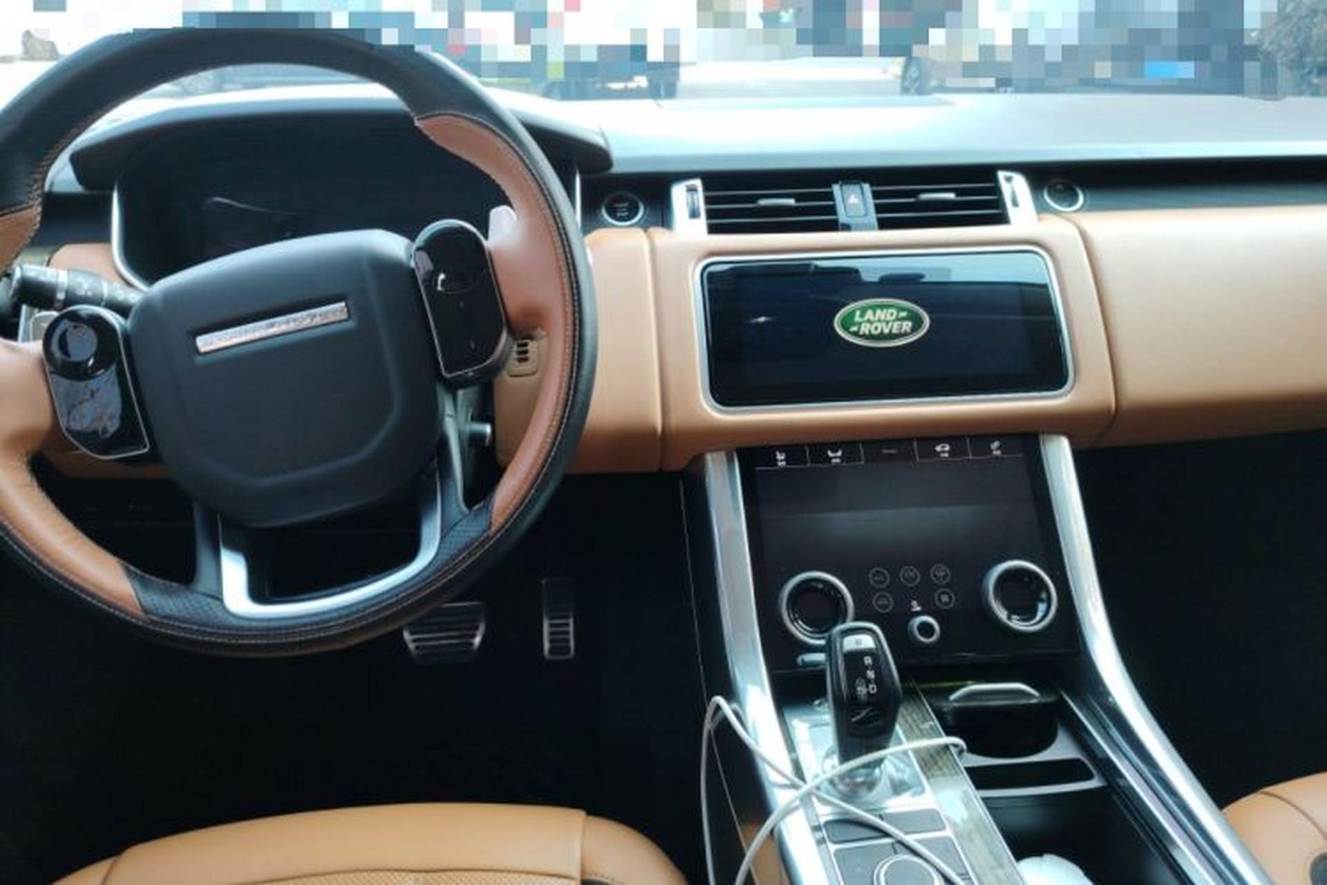Used Land Rover Range Sport 2018 3.0 SC V6 HSE DYNAMIC Center Console