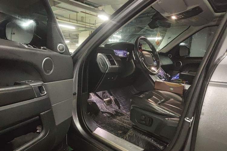 Used Land Rover Range Sport 2018 3.0 SC V6 HSE DYNAMIC Driver Seat