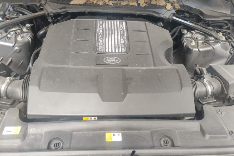 Used Land Rover Range Sport 2018 3.0 SC V6 HSE DYNAMIC Engine Bay