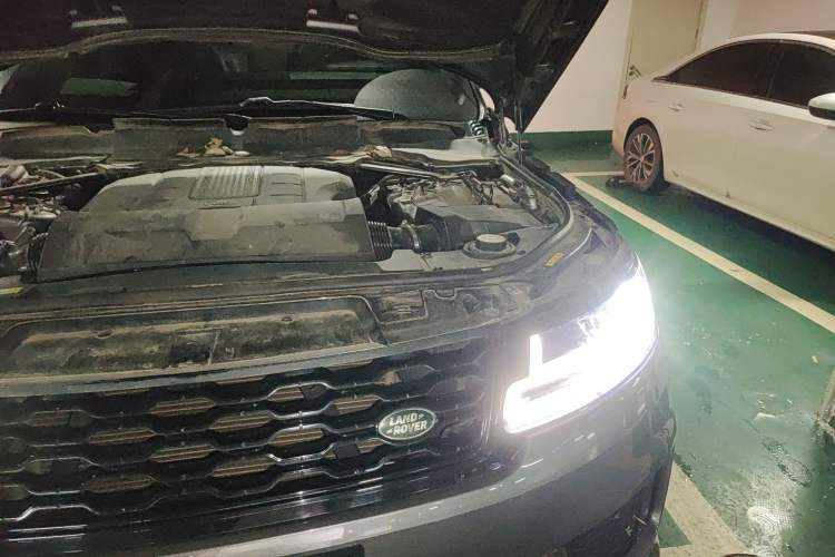 Used Land Rover Range Sport 2018 3.0 SC V6 HSE DYNAMIC Engine Bay Left