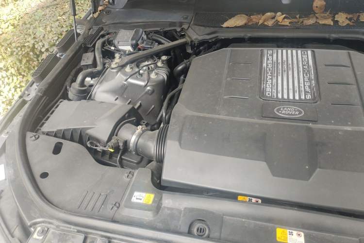 Used Land Rover Range Sport 2018 3.0 SC V6 HSE DYNAMIC Engine Bay Right