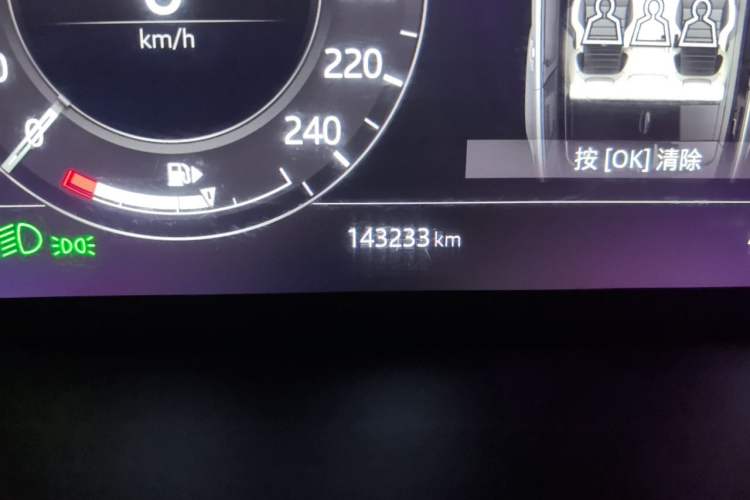 Used Land Rover Range Sport  Odometer Close Up