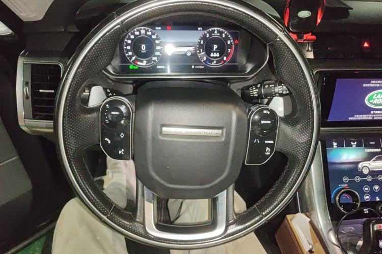 Used Land Rover Range Sport 2018 3.0 SC V6 HSE DYNAMIC Steering Wheel