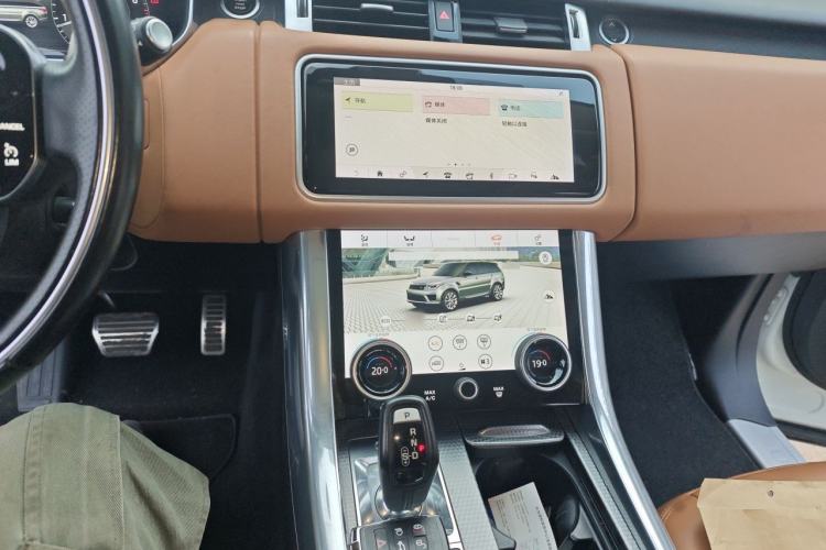 Used Land Rover Range Sport 2018 3.0 SC V6 HSE DYNAMIC Audio And AC Panel