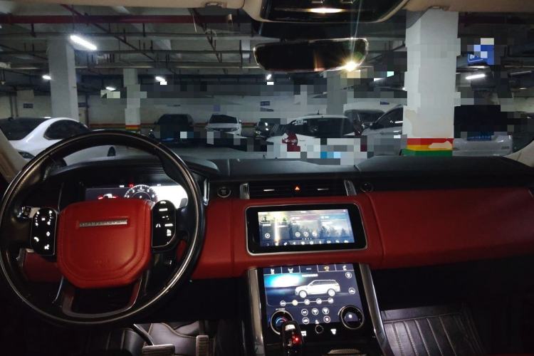 Used Land Rover Range Sport 2018 3.0 SC V6 HSE DYNAMIC Center Console
