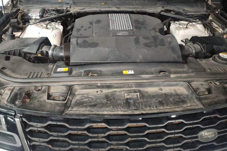 Used Land Rover Range Sport 2018 3.0 SC V6 HSE DYNAMIC Engine Bay