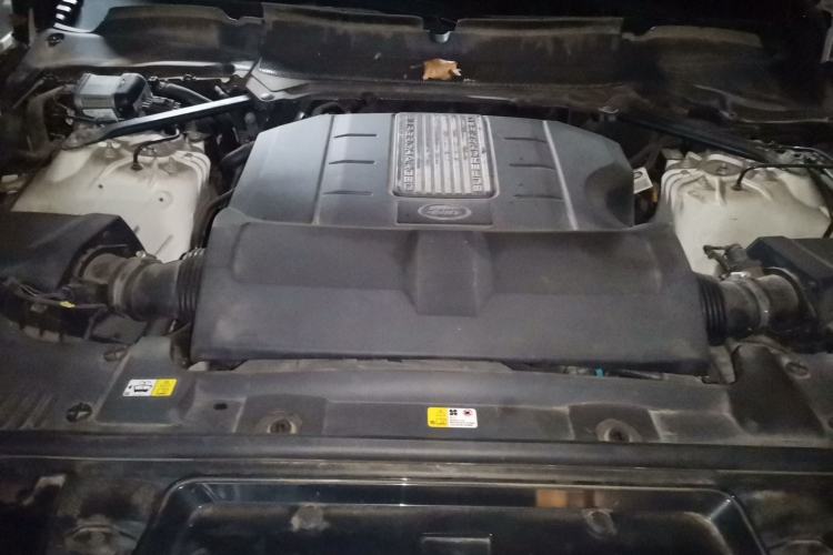 Used Land Rover Range Sport 2018 3.0 SC V6 HSE DYNAMIC Engine Bay