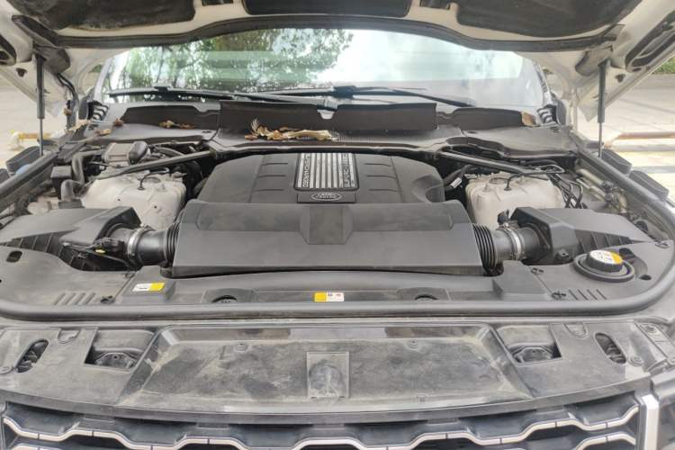 Used Land Rover Range Sport 2018 3.0 SC V6 HSE DYNAMIC Engine Bay