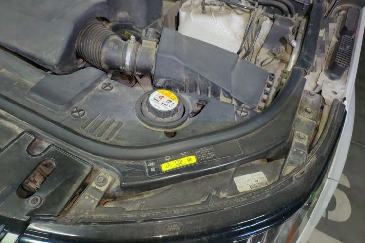 Used Land Rover Range Sport 2018 3.0 SC V6 HSE DYNAMIC Engine Bay Left
