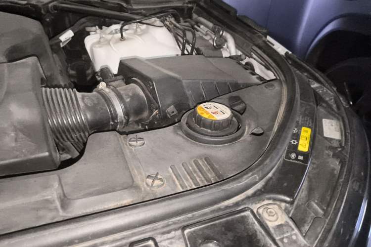 Used Land Rover Range Sport 2018 3.0 SC V6 HSE DYNAMIC Engine Bay Left