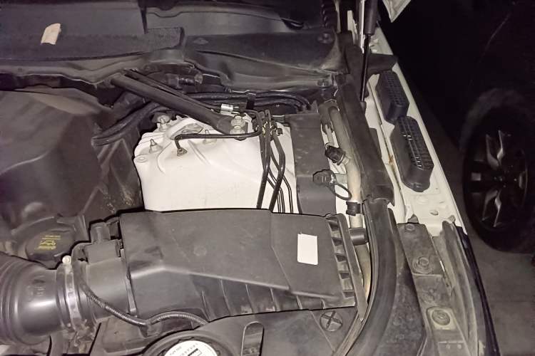 Used Land Rover Range Sport 2018 3.0 SC V6 HSE DYNAMIC Engine Bay Left