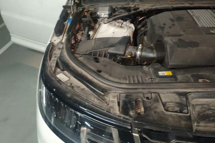 Used Land Rover Range Sport 2018 3.0 SC V6 HSE DYNAMIC Engine Bay Right