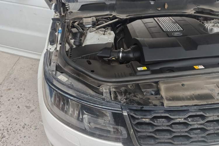 Used Land Rover Range Sport 2018 3.0 SC V6 HSE DYNAMIC Engine Bay Right