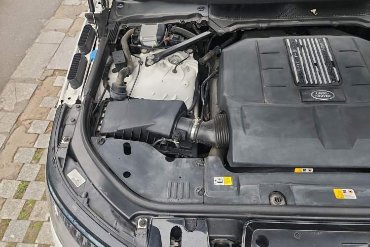Used Land Rover Range Sport 2018 3.0 SC V6 HSE DYNAMIC Engine Bay Right