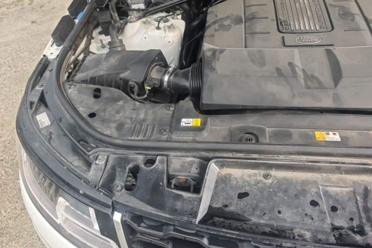 Used Land Rover Range Sport 2018 3.0 SC V6 HSE DYNAMIC Engine Bay Right