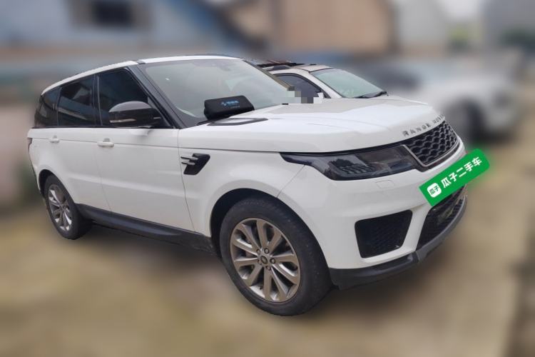 Used Land Rover Range Sport 2018 3.0 V6 HSE DYNAMIC Front Right 45 Deg