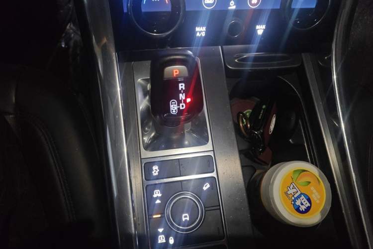 Used Land Rover Range Sport 2018 3.0 SC V6 HSE DYNAMIC Gear Lever
