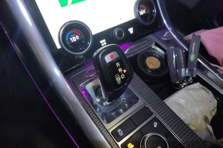 Used Land Rover Range Sport 2018 3.0 SC V6 HSE DYNAMIC Gear Lever