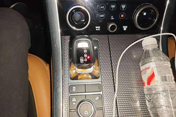 Used Land Rover Range Sport 2018 3.0 SC V6 HSE DYNAMIC Gear Lever