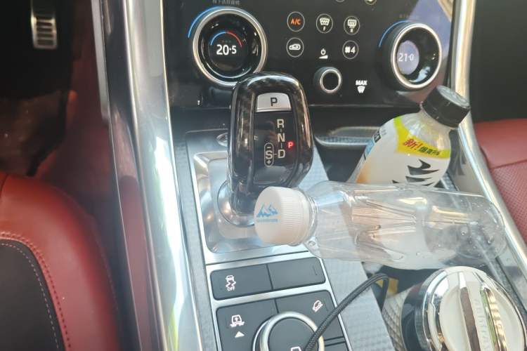 Used Land Rover Range Sport 2018 3.0 SC V6 HSE DYNAMIC Gear Lever