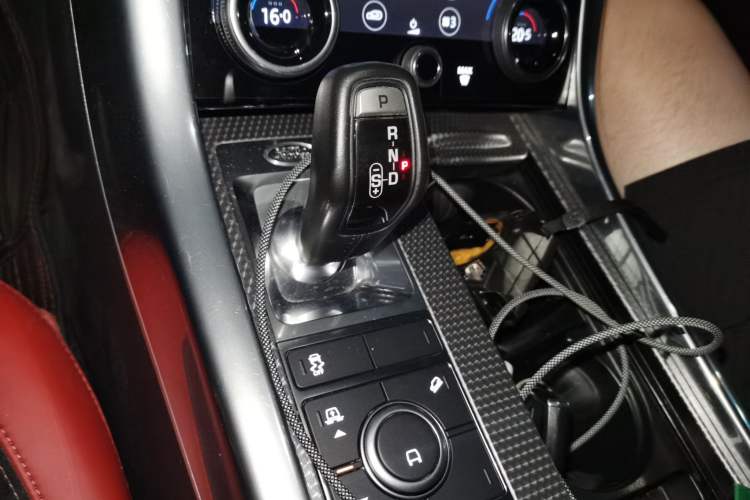 Used Land Rover Range Sport 2018 3.0 SC V6 HSE DYNAMIC Gear Lever