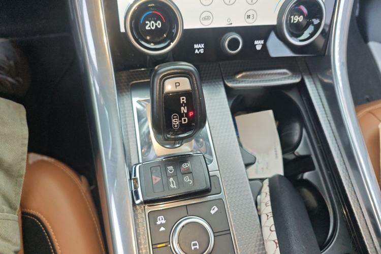 Used Land Rover Range Sport 2018 3.0 SC V6 HSE DYNAMIC Gear Lever