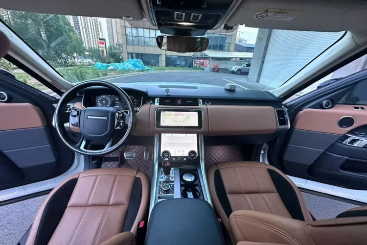 Used Land Rover Range Sport 2018 3.0 SC V6 HSE DYNAMIC Interior 1