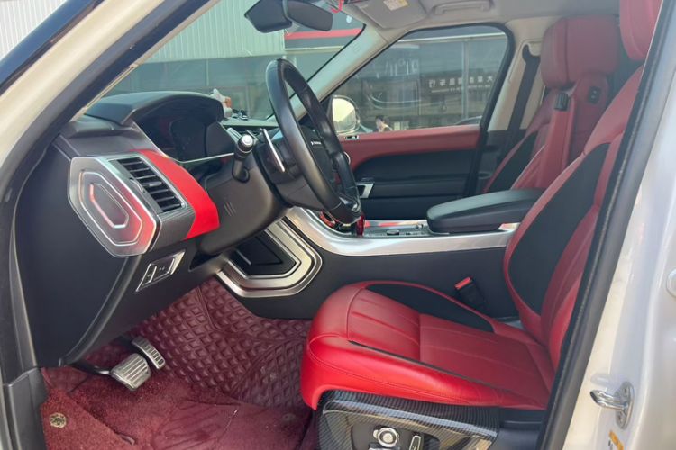 Used Land Rover Range Sport 2018 3.0 SC V6 HSE DYNAMIC Interior 2