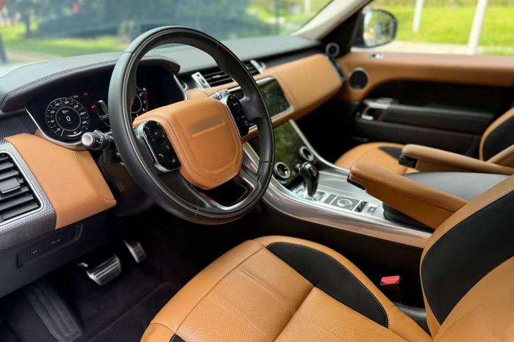 Used Land Rover Range Sport 2018 3.0 SC V6 HSE DYNAMIC Interior 2