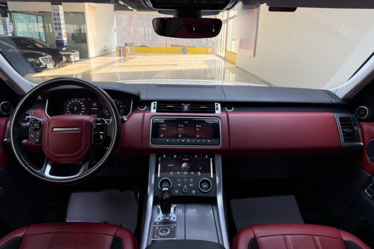 Used Land Rover Range Sport 2018 3.0 SC V6 HSE DYNAMIC Interior 2