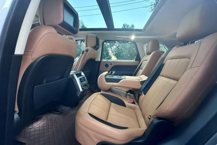 Used Land Rover Range Sport 2018 3.0 SC V6 HSE DYNAMIC Interior 3
