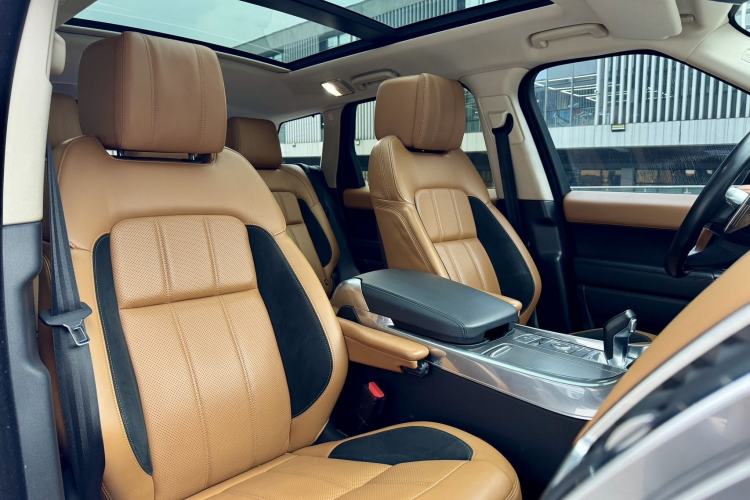 Used Land Rover Range Sport 2018 3.0 SC V6 HSE DYNAMIC Interior 9