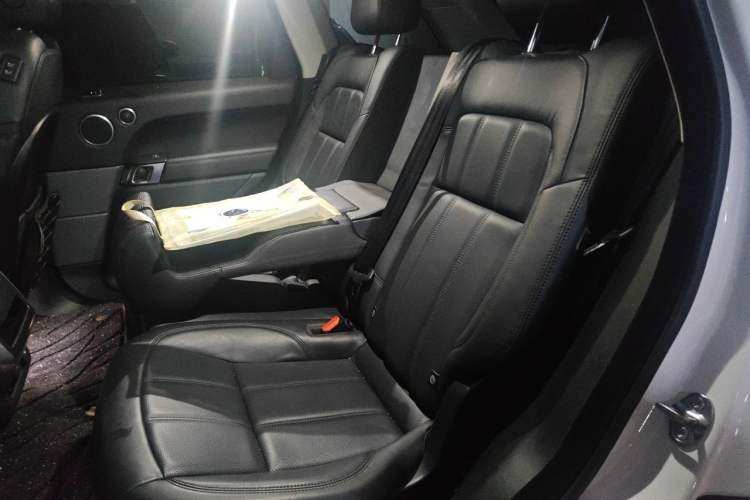 Used Land Rover Range Sport 2018 3.0 SC V6 HSE DYNAMIC Left Rear Seat