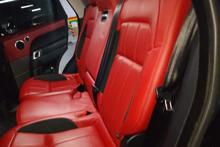 Used Land Rover Range Sport 2018 3.0 SC V6 HSE DYNAMIC Left Rear Seat