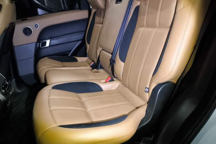 Used Land Rover Range Sport 2018 3.0 SC V6 HSE DYNAMIC Left Rear Seat