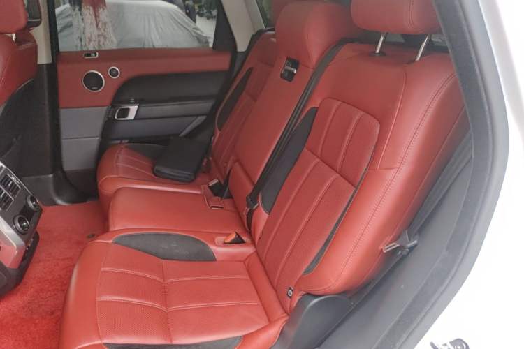 Used Land Rover Range Sport 2018 3.0 SC V6 HSE DYNAMIC Left Rear Seat
