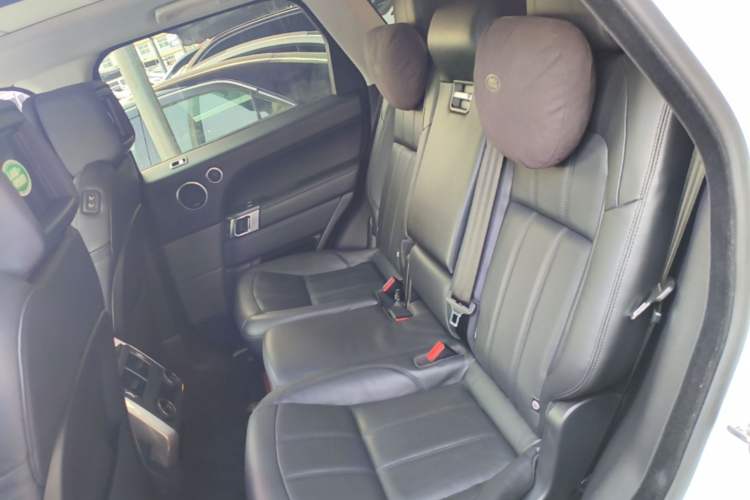 Used Land Rover Range Sport 2018 3.0 SC V6 HSE DYNAMIC Left Rear Seat