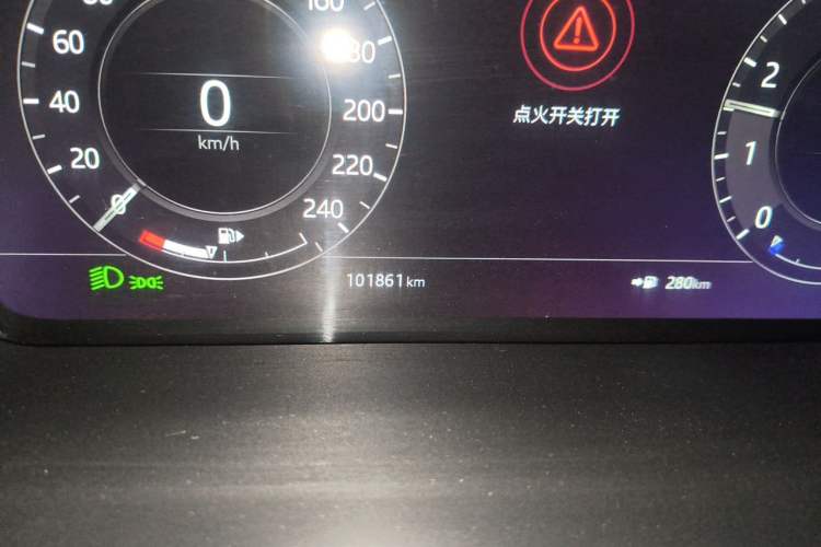 Used Land Rover Range Sport 2018 3.0 SC V6 HSE DYNAMIC Odometer Close Up