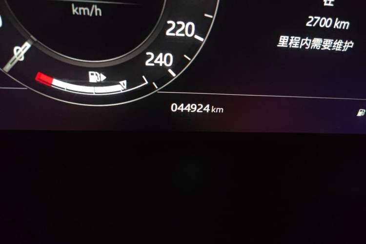Used Land Rover Range Sport 2018 3.0 SC V6 HSE DYNAMIC Odometer Close Up