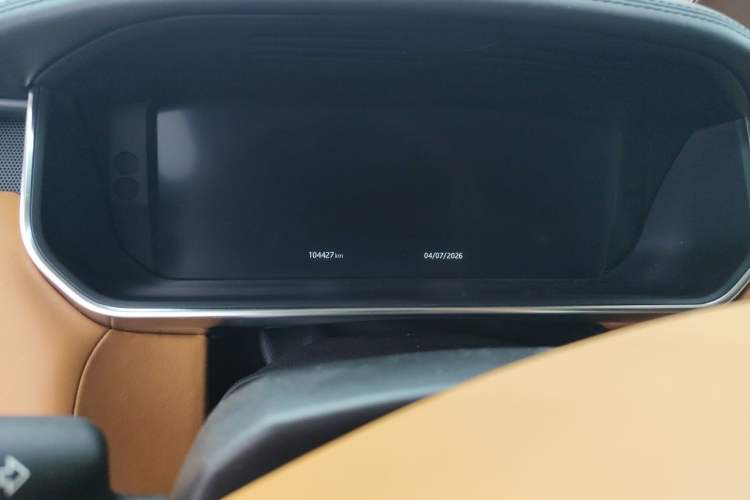 Used Land Rover Range Sport 2018 3.0 SC V6 HSE DYNAMIC Odometer Close Up