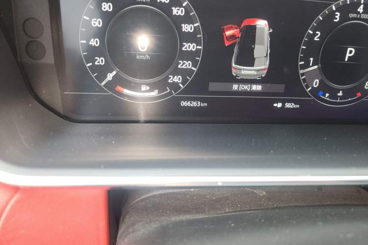Used Land Rover Range Sport 2018 3.0 SC V6 HSE DYNAMIC Odometer Close Up