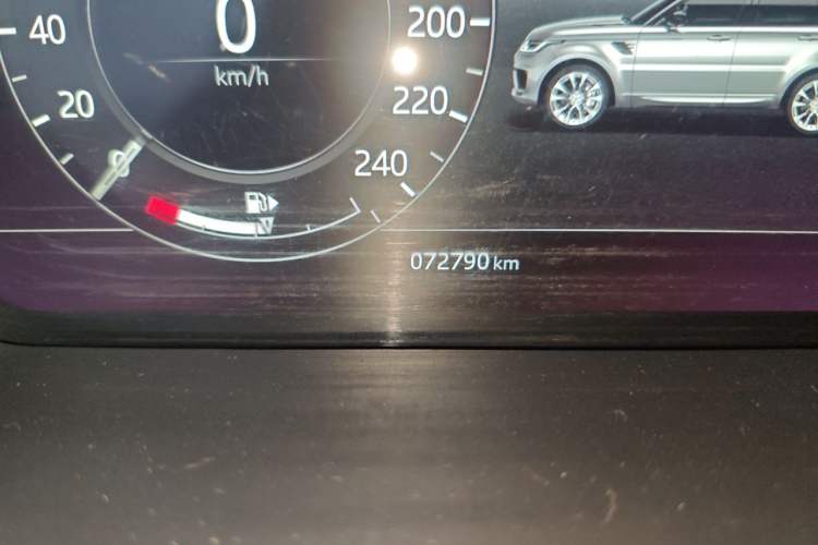 Used Land Rover Range Sport 2018 3.0 SC V6 HSE DYNAMIC Odometer Close Up