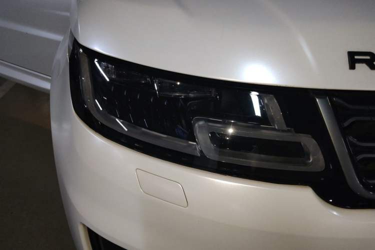 Used Land Rover Range Sport 2018 3.0 SC V6 HSE DYNAMIC Right Front Headlight