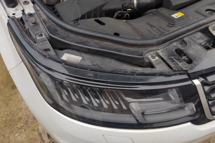 Used Land Rover Range Sport 2018 3.0 V6 HSE DYNAMIC Right Front Headlight