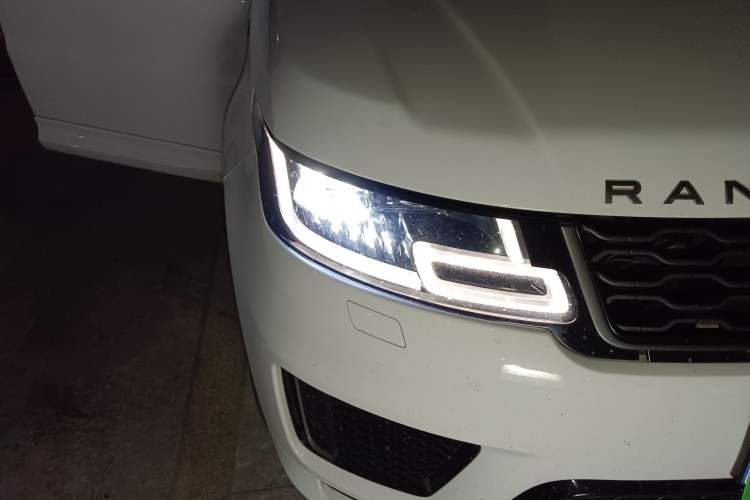 Used Land Rover Range Sport 2018 3.0 SC V6 HSE DYNAMIC Right Front Headlight