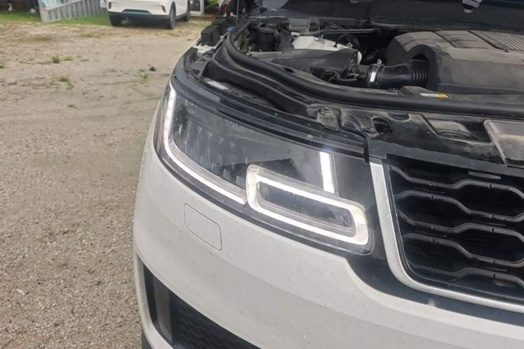 Used Land Rover Range Sport 2018 3.0 SC V6 HSE DYNAMIC Right Front Headlight