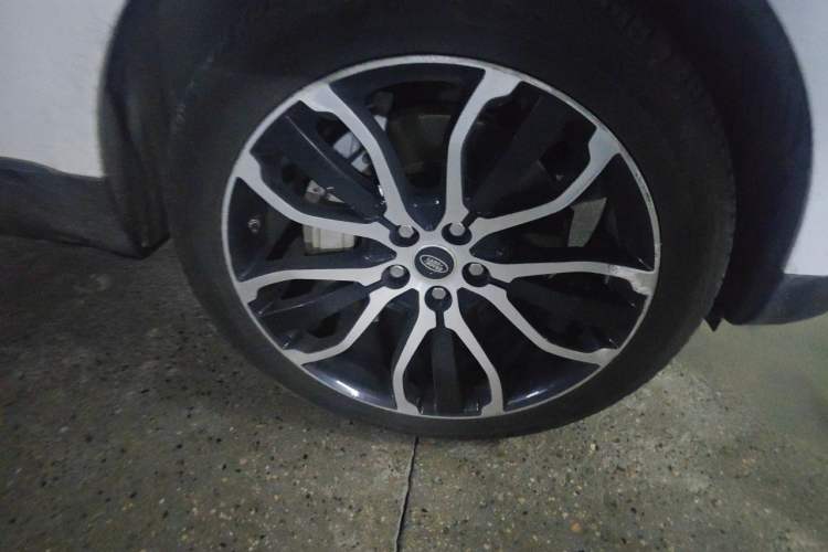 Used Land Rover Range Sport 2018 3.0 SC V6 HSE DYNAMIC Right Front Wheel Hub