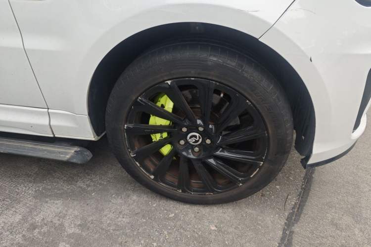 Used Land Rover Range Sport 2018 3.0 V6 HSE DYNAMIC Right Front Wheel Hub