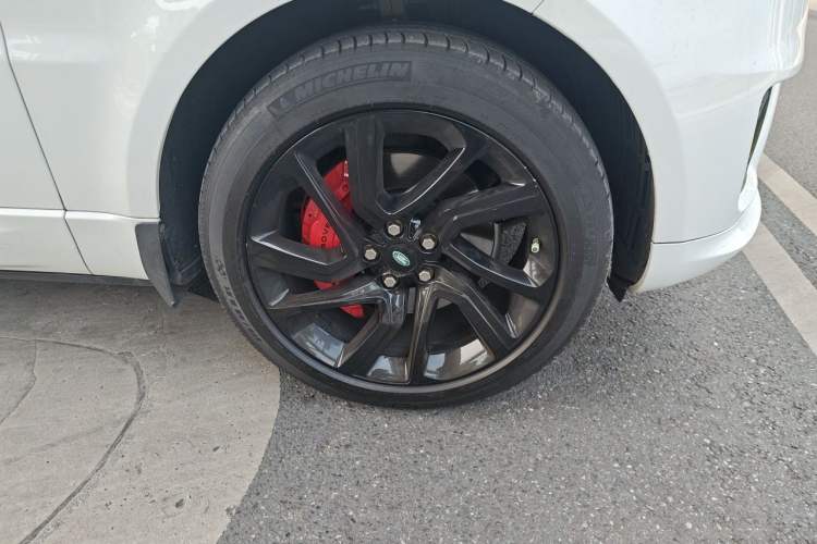 Used Land Rover Range Sport 2018 3.0 SC V6 HSE DYNAMIC Right Front Wheel Hub